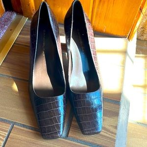 Bandolino Brown Croc pumps Never Worn
